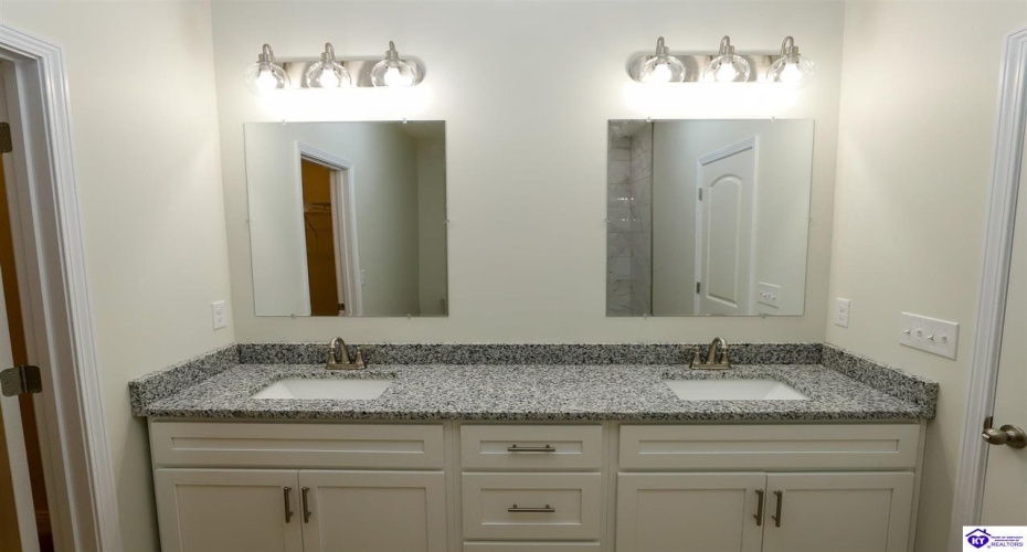 Otter Creek Road, Vine Grove, Kentucky 40175, ,2 BathroomsBathrooms,For Sale,Otter Creek Road,HK24001729