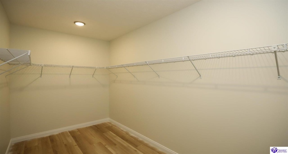 Otter Creek Road, Vine Grove, Kentucky 40175, ,2 BathroomsBathrooms,For Sale,Otter Creek Road,HK24001729