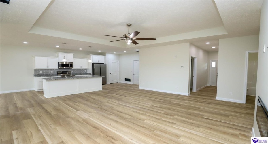 Otter Creek Road, Vine Grove, Kentucky 40175, ,2 BathroomsBathrooms,For Sale,Otter Creek Road,HK24001729