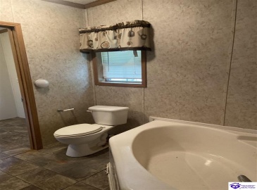 Pickerell Road, Buffalo, Kentucky 42716, ,2 BathroomsBathrooms,For Sale,Pickerell Road,HK24001743