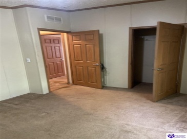 Pickerell Road, Buffalo, Kentucky 42716, ,2 BathroomsBathrooms,For Sale,Pickerell Road,HK24001743