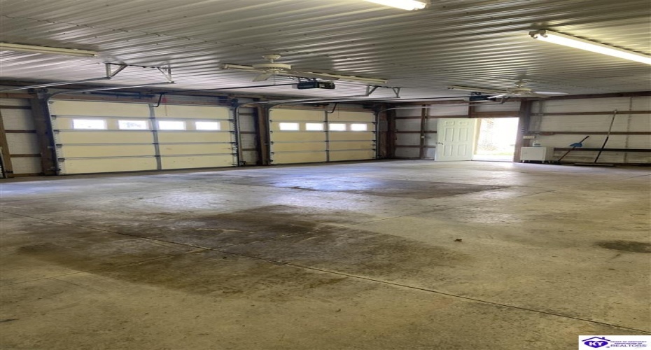 Pickerell Road, Buffalo, Kentucky 42716, ,2 BathroomsBathrooms,For Sale,Pickerell Road,HK24001743