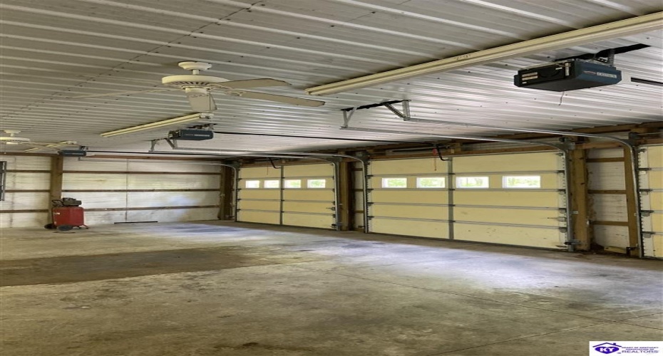 Pickerell Road, Buffalo, Kentucky 42716, ,2 BathroomsBathrooms,For Sale,Pickerell Road,HK24001743