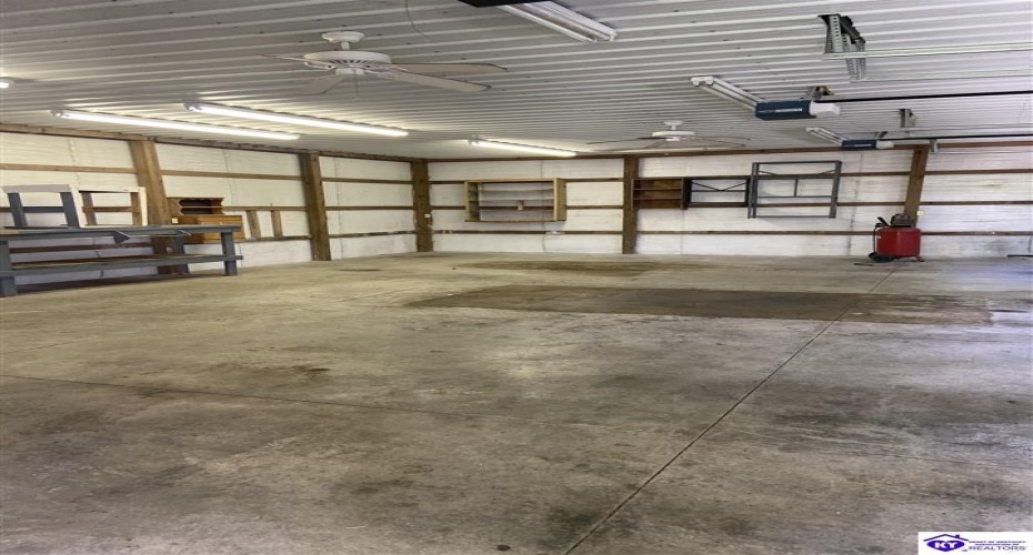 Pickerell Road, Buffalo, Kentucky 42716, ,2 BathroomsBathrooms,For Sale,Pickerell Road,HK24001743