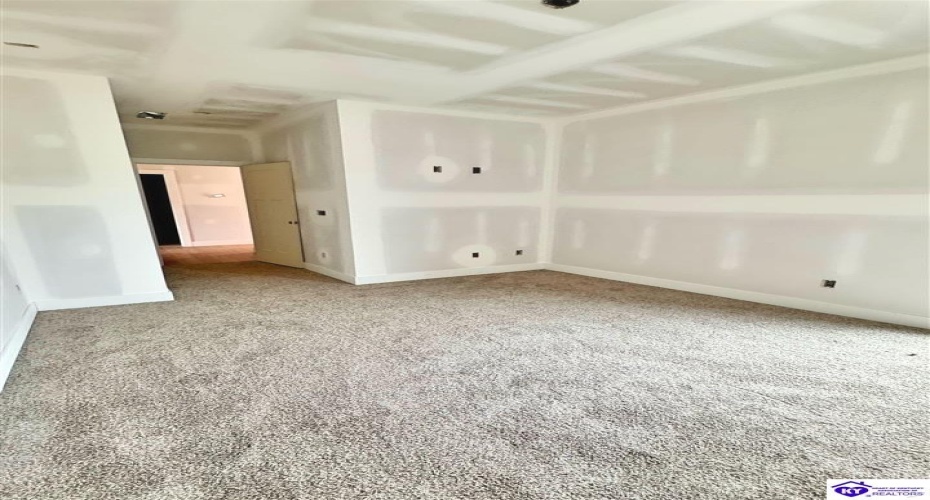 High Peak Place, Elizabethtown, Kentucky 42701, ,2 BathroomsBathrooms,For Sale,High Peak Place,HK24001760