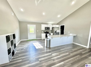 Palmetto Loop, Glendale, Kentucky 42740, ,2 BathroomsBathrooms,For Sale,Palmetto Loop,HK24001845