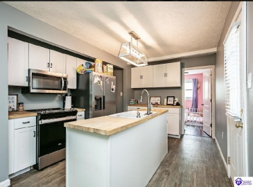 1st Street, Greensburg, Kentucky 42743, ,1 BathroomBathrooms,For Sale,1st Street,HK24001898