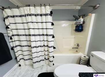 Christerson Lane, Campbellsville, Kentucky 42718, ,2 BathroomsBathrooms,For Sale,Christerson Lane,HK24001929