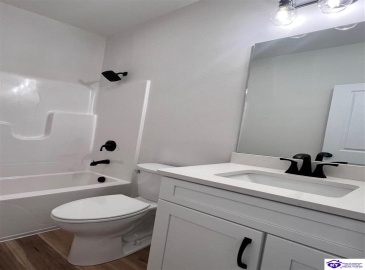 Otter Creek Road, Vine Grove, Kentucky 40175, ,3 BathroomsBathrooms,For Sale,Otter Creek Road,HK24001933