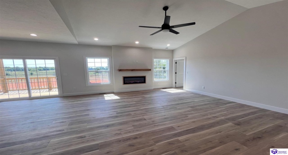 Otter Creek Road, Vine Grove, Kentucky 40175, ,3 BathroomsBathrooms,For Sale,Otter Creek Road,HK24001933