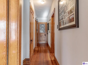 Poplar Street, Elizabethtown, Kentucky 42701, ,4 BathroomsBathrooms,For Sale,Poplar Street,HK24002008