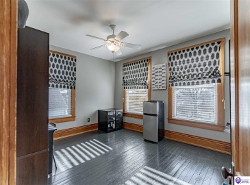 Poplar Street, Elizabethtown, Kentucky 42701, ,4 BathroomsBathrooms,For Sale,Poplar Street,HK24002008