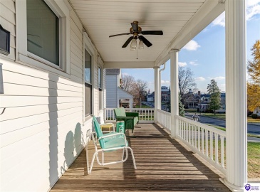 Poplar Street, Elizabethtown, Kentucky 42701, ,4 BathroomsBathrooms,For Sale,Poplar Street,HK24002008