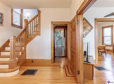 Poplar Street, Elizabethtown, Kentucky 42701, ,4 BathroomsBathrooms,For Sale,Poplar Street,HK24002008