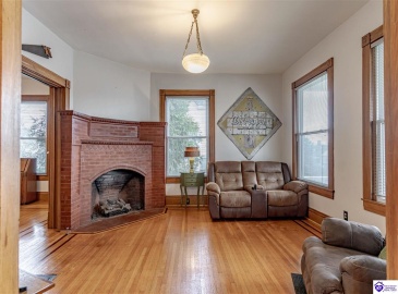 Poplar Street, Elizabethtown, Kentucky 42701, ,4 BathroomsBathrooms,For Sale,Poplar Street,HK24002008