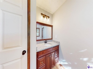 Sportsman Lake Road, Elizabethtown, Kentucky 42701, ,6 BathroomsBathrooms,For Sale,Sportsman Lake Road,HK24002012