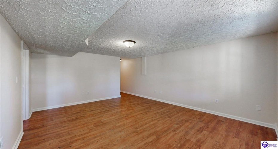 Sportsman Lake Road, Elizabethtown, Kentucky 42701, ,6 BathroomsBathrooms,For Sale,Sportsman Lake Road,HK24002012