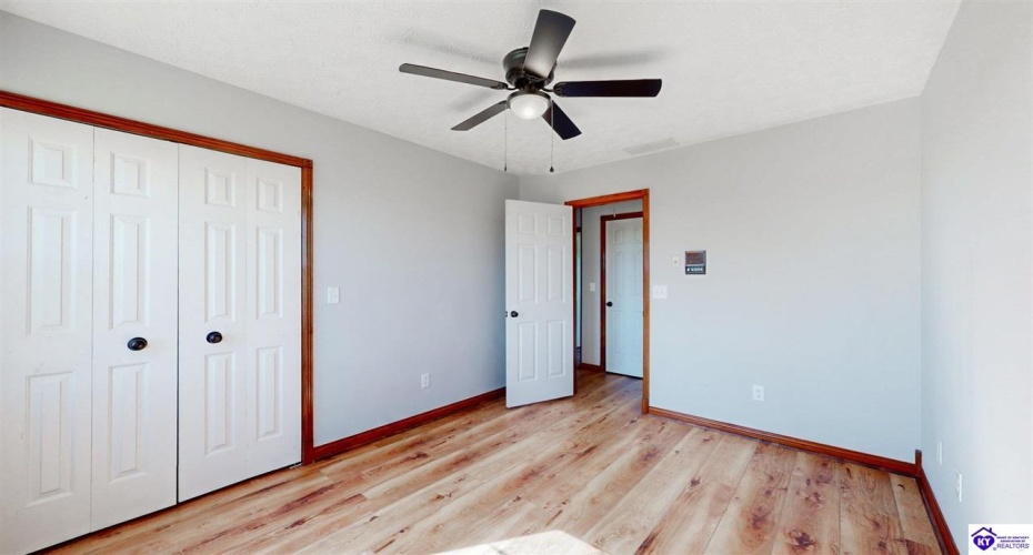 Sportsman Lake Road, Elizabethtown, Kentucky 42701, ,6 BathroomsBathrooms,For Sale,Sportsman Lake Road,HK24002012