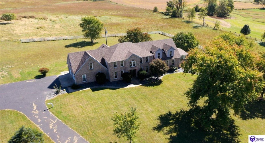 Sportsman Lake Road, Elizabethtown, Kentucky 42701, ,6 BathroomsBathrooms,For Sale,Sportsman Lake Road,HK24002012