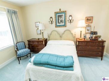 Coach Gate Wynde, Louisville, Kentucky 40207, ,2 BathroomsBathrooms,For Sale,Coach Gate Wynde,HK24002039