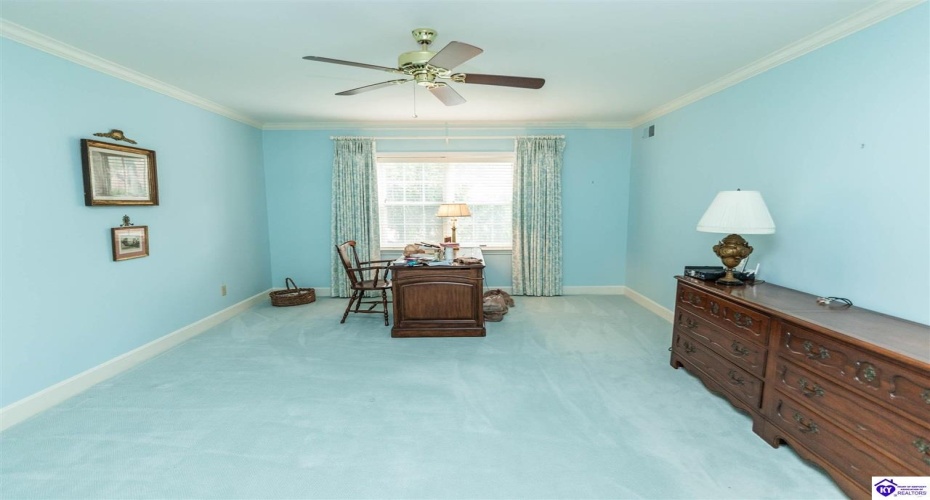 Coach Gate Wynde, Louisville, Kentucky 40207, ,2 BathroomsBathrooms,For Sale,Coach Gate Wynde,HK24002039