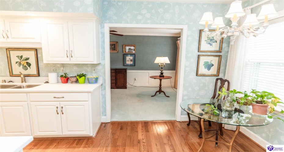 Coach Gate Wynde, Louisville, Kentucky 40207, ,2 BathroomsBathrooms,For Sale,Coach Gate Wynde,HK24002039