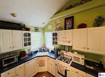 Lake Forest Lane, Westview, Kentucky 40178, ,2 BathroomsBathrooms,For Sale,Lake Forest Lane,HK24002080