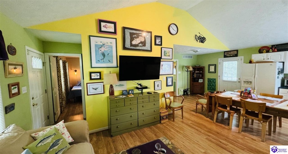 Lake Forest Lane, Westview, Kentucky 40178, ,2 BathroomsBathrooms,For Sale,Lake Forest Lane,HK24002080