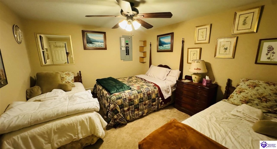 Lake Forest Lane, Westview, Kentucky 40178, ,2 BathroomsBathrooms,For Sale,Lake Forest Lane,HK24002080