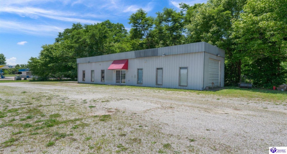 Main Street, Munfordville, Kentucky 42765, ,For Sale,Main Street,HK24002091