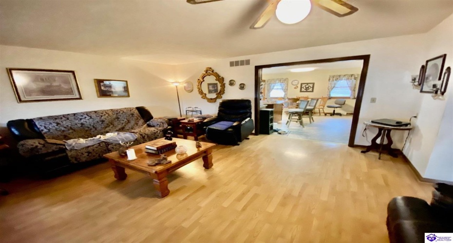 Concord Point Road, Falls Of Rough, Kentucky 40119, ,4 BathroomsBathrooms,For Sale,Concord Point Road,HK24002130