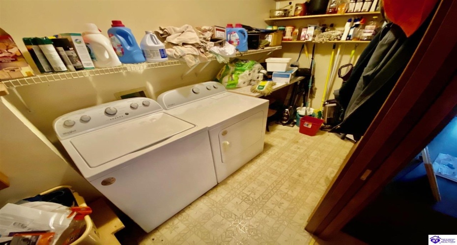 Concord Point Road, Falls Of Rough, Kentucky 40119, ,4 BathroomsBathrooms,For Sale,Concord Point Road,HK24002130