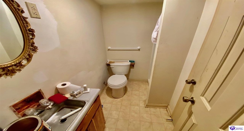Concord Point Road, Falls Of Rough, Kentucky 40119, ,4 BathroomsBathrooms,For Sale,Concord Point Road,HK24002130