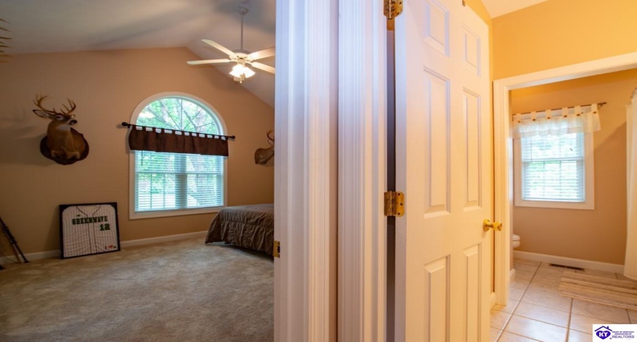 Hillcrest Drive, Brandenburg, Kentucky 40108, ,4 BathroomsBathrooms,For Sale,Hillcrest Drive,HK24002137