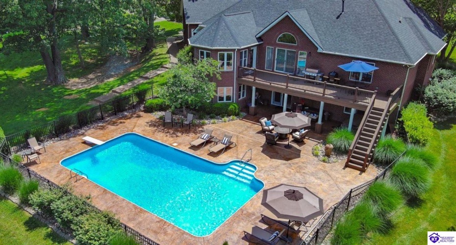 Hillcrest Drive, Brandenburg, Kentucky 40108, ,4 BathroomsBathrooms,For Sale,Hillcrest Drive,HK24002137