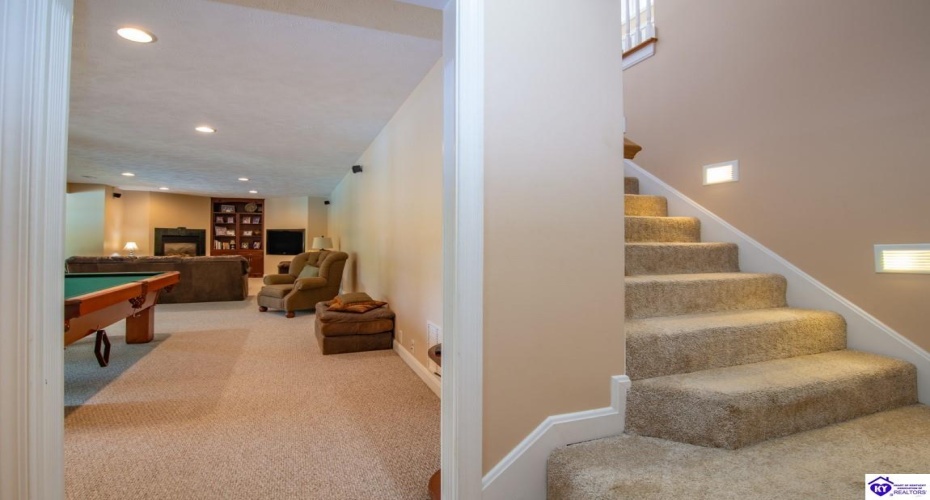 Hillcrest Drive, Brandenburg, Kentucky 40108, ,4 BathroomsBathrooms,For Sale,Hillcrest Drive,HK24002137