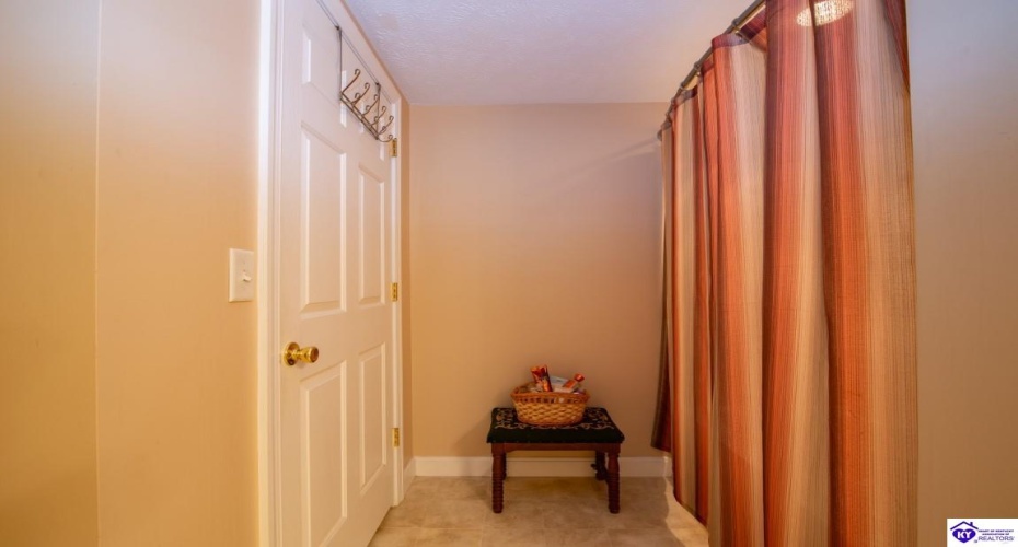 Hillcrest Drive, Brandenburg, Kentucky 40108, ,4 BathroomsBathrooms,For Sale,Hillcrest Drive,HK24002137