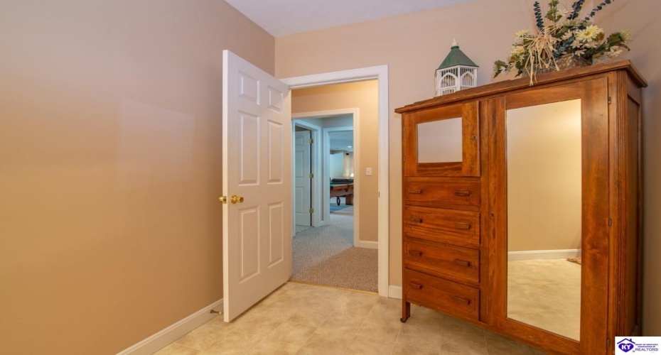 Hillcrest Drive, Brandenburg, Kentucky 40108, ,4 BathroomsBathrooms,For Sale,Hillcrest Drive,HK24002137