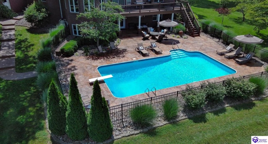 Hillcrest Drive, Brandenburg, Kentucky 40108, ,4 BathroomsBathrooms,For Sale,Hillcrest Drive,HK24002137