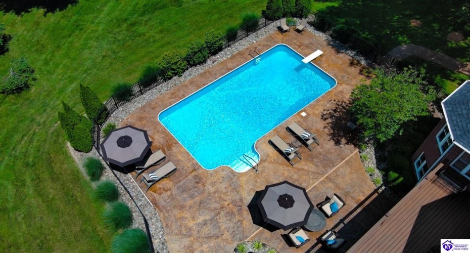 Hillcrest Drive, Brandenburg, Kentucky 40108, ,4 BathroomsBathrooms,For Sale,Hillcrest Drive,HK24002137