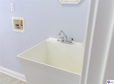 Meadow Court, Hardinsburg, Kentucky 40143, ,3 BathroomsBathrooms,For Sale,Meadow Court,HK24002172