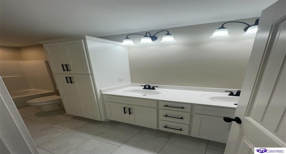 New Orleans Ct, Taylorsville, Kentucky 40071, ,2 BathroomsBathrooms,For Sale,New Orleans Ct,HK24002204