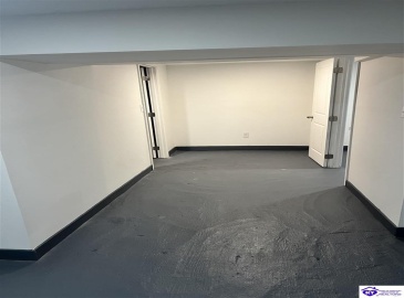 Bush Lane, Elizabethtown, Kentucky 42701, ,3 BathroomsBathrooms,For Sale,Bush Lane,HK24002206