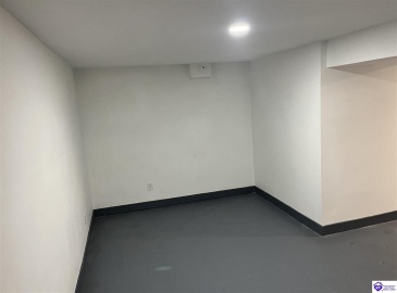 Bush Lane, Elizabethtown, Kentucky 42701, ,3 BathroomsBathrooms,For Sale,Bush Lane,HK24002206