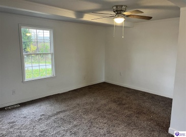 Bush Lane, Elizabethtown, Kentucky 42701, ,3 BathroomsBathrooms,For Sale,Bush Lane,HK24002206