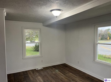 Bush Lane, Elizabethtown, Kentucky 42701, ,3 BathroomsBathrooms,For Sale,Bush Lane,HK24002206