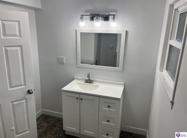 Bush Lane, Elizabethtown, Kentucky 42701, ,3 BathroomsBathrooms,For Sale,Bush Lane,HK24002206