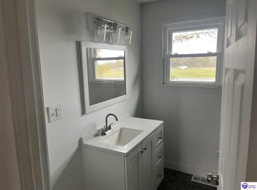 Bush Lane, Elizabethtown, Kentucky 42701, ,3 BathroomsBathrooms,For Sale,Bush Lane,HK24002206