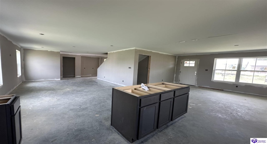 Bessels Boulevard, Louisville, Kentucky 40272, ,3 BathroomsBathrooms,For Sale,Bessels Boulevard,HK24002215