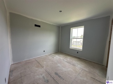 Bessels Boulevard, Louisville, Kentucky 40272, ,3 BathroomsBathrooms,For Sale,Bessels Boulevard,HK24002215